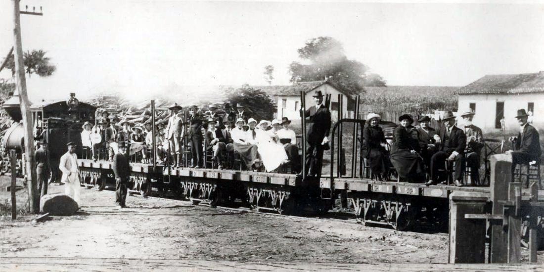 Viagem de trem para um piquenique — família Rehder